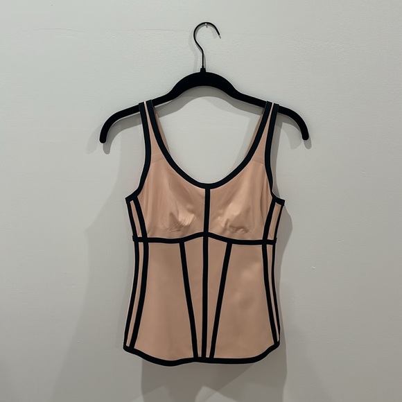 Honeylove Boldness Tank - Picture 2 of 7